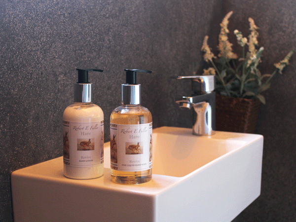 Lièvre | Coffret savon et lotion parfumés pour les mains Lièvre | Coffret savon et lotion parfumés pour les mains