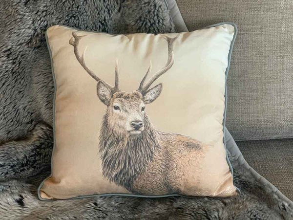 Red stag cushion cover Red stag cushion cover