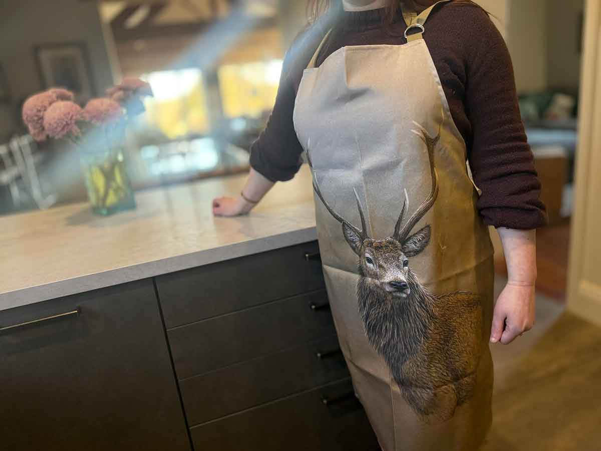 Red stag apron | 100% Heavyweight cotton