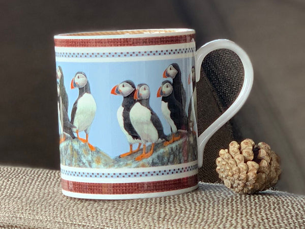 Papageientaucher-Tasse | Feines Knochenporzellan Papageientaucher-Tasse | Feines Knochenporzellan
