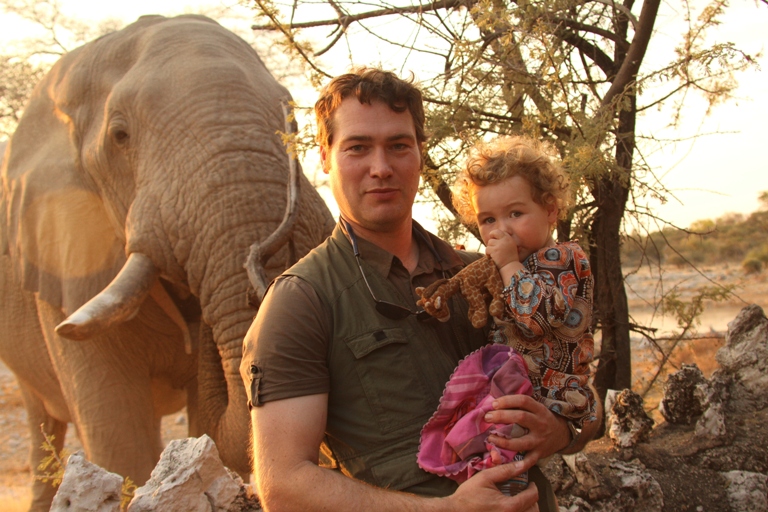 Get Kids Outisde Wildlife Artist Robert E Fuller on Safari with daughter